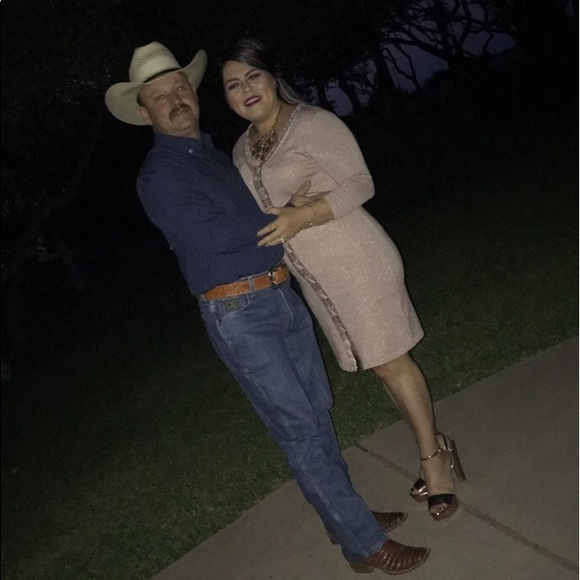 Meet your Posher, Lilliana - Picture 2 of 2